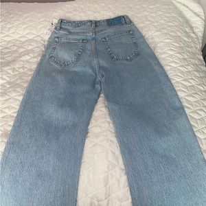 Abercrombie & Fitch The 90s relaxed high rise denim jeans
